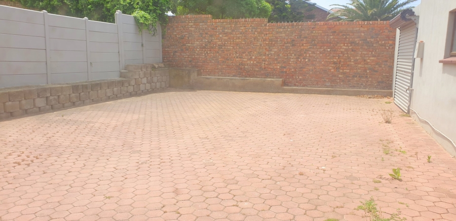 4 Bedroom Property for Sale in Dana Bay Western Cape